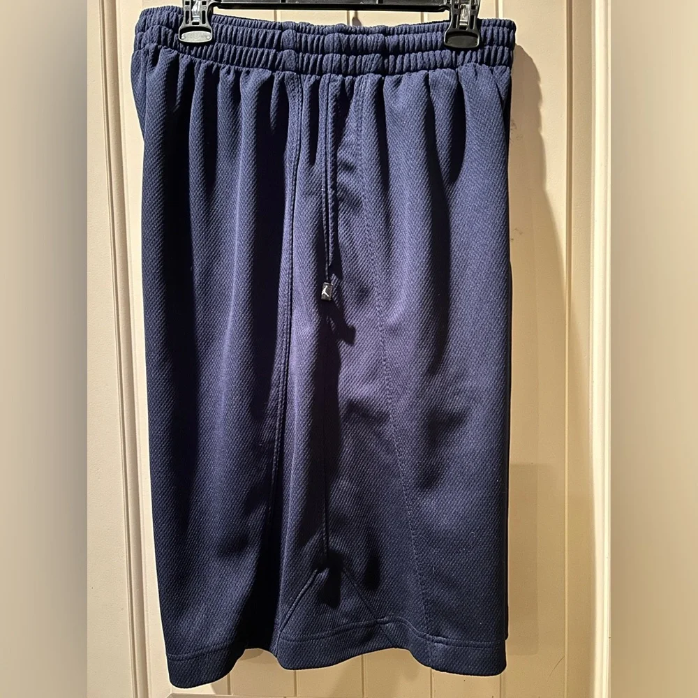 Jordan Navy Athletic Shorts - Picture 2 of 8